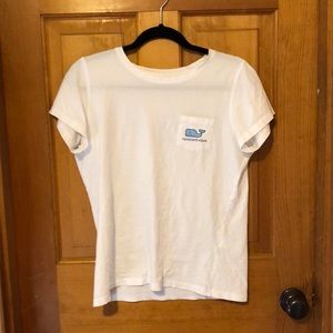 Vineyard vines white T-shirt